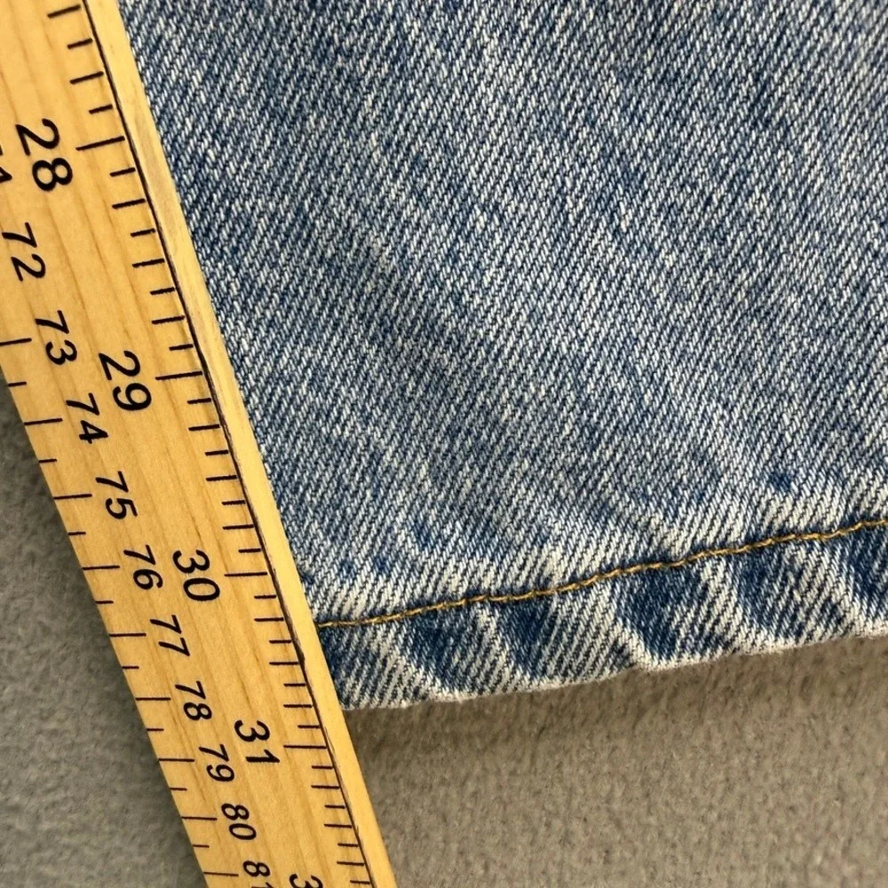 Vintage Levi's Jeans 550 Relaxed Fit‎ 36x32 Light Wash 90s Made in USA Tapered